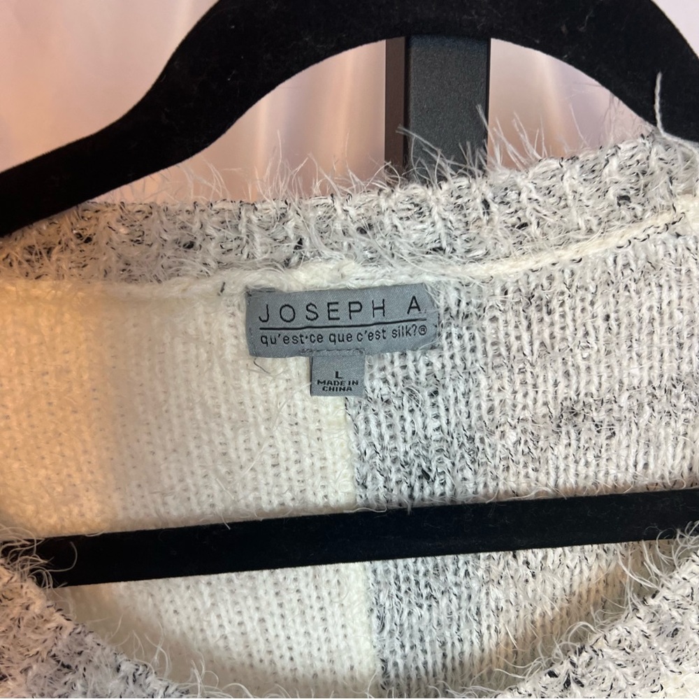 Joseph A Gray And Cream Color Block Fuzzy Sweater… - image 3